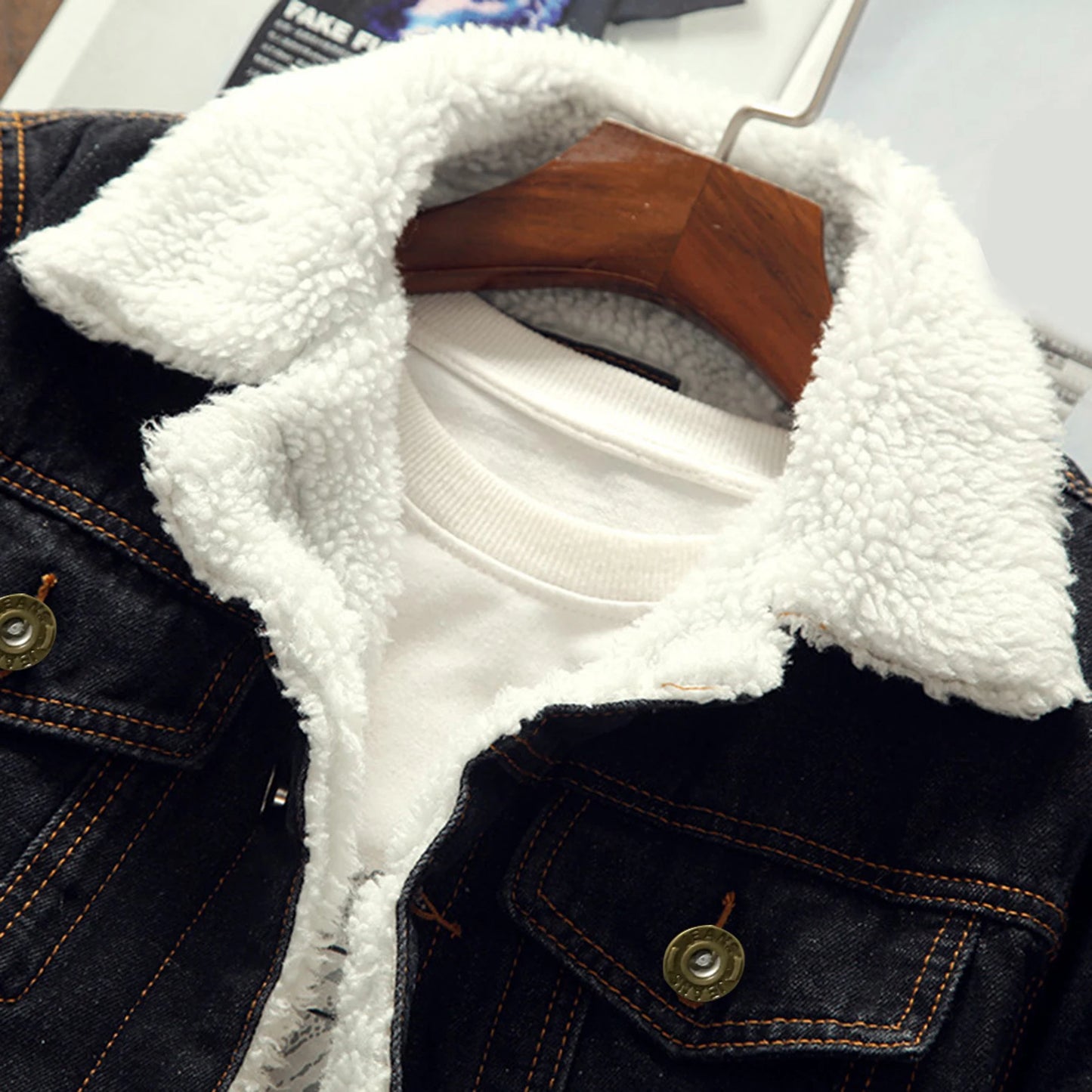 Men's Winter Autumn Denim Jacket with Fleece Lining and Velvet Collar
