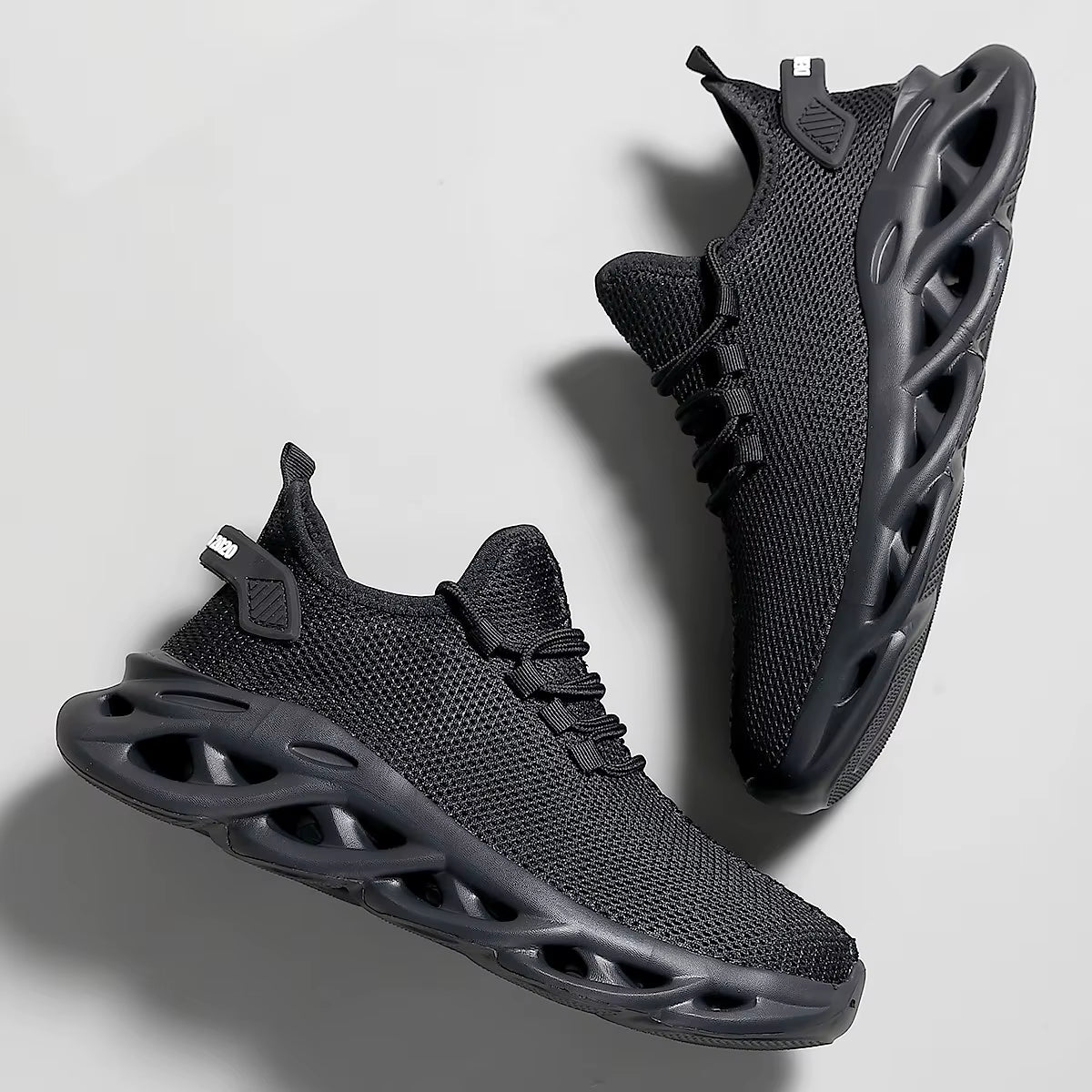 Men's Lightweight Breathable Athletic Sneakers for Outdoor Running and Jogging